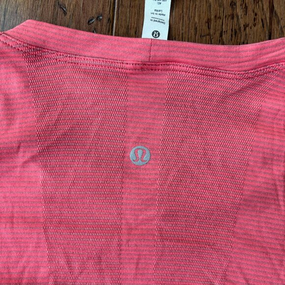Lululemon Swiftly Relaxed Long Sleeve. Size 10. Striped. NWT. - Picture 4 of 4